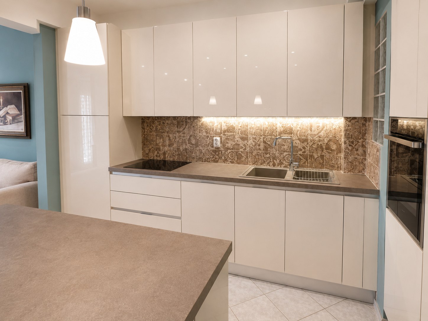 HPL worktop with induction hob and sink, Febal Origina Avorio kitchen