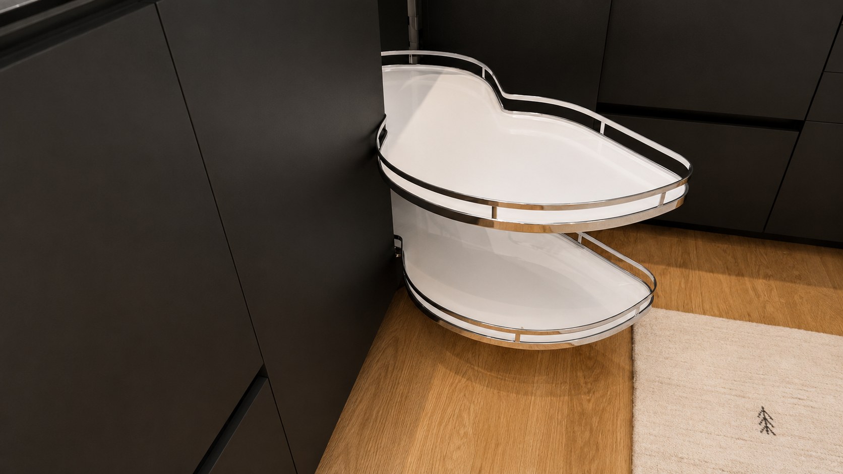 Pull-out basket mechanism, Gentili Fenix NTM kitchen — Ilioupoli