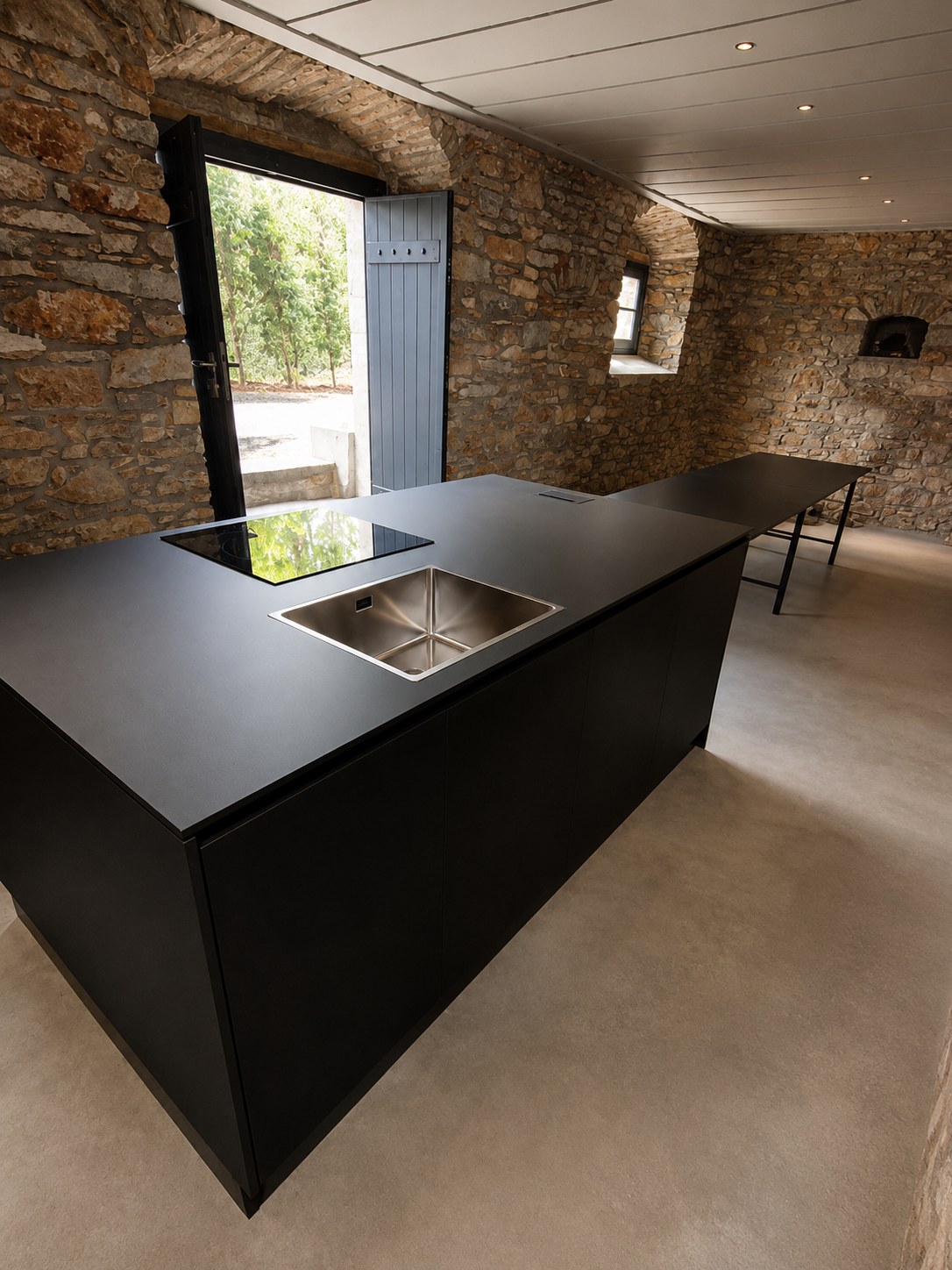 Fenix NTM Nero Ingo Island — Skiathos · Detail