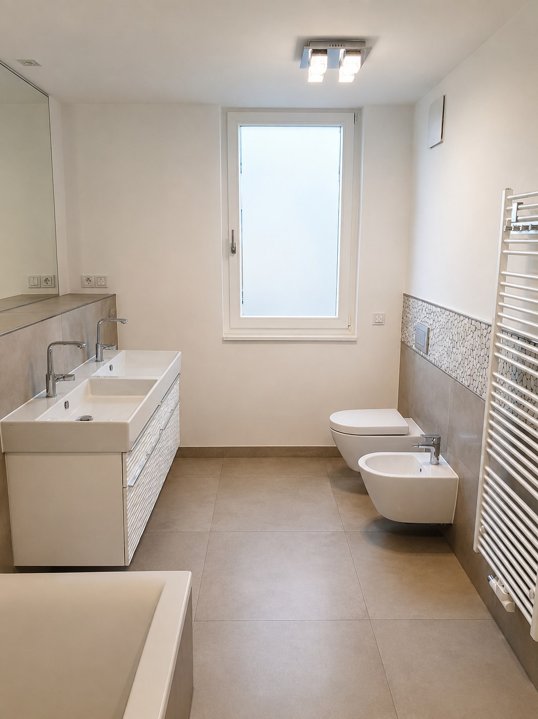 Arbi Arredobagno bathroom with a double basin, WC and bidet
