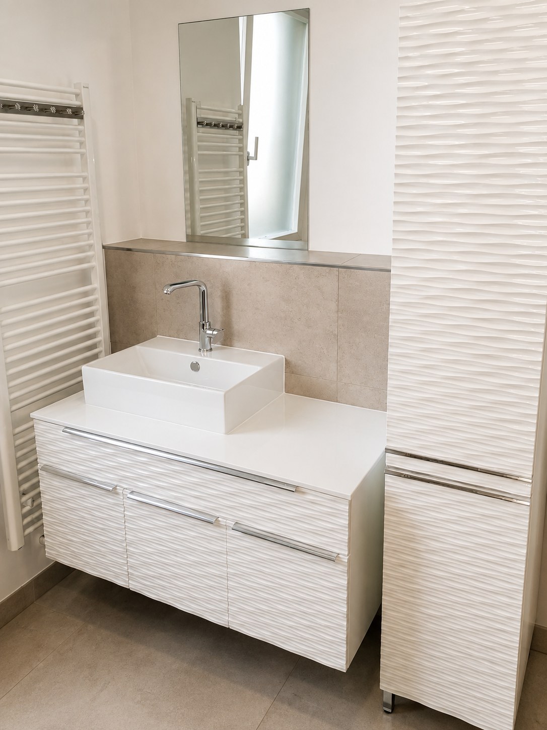 Arbi Arredobagno bathroom with a textured wave unit and a countertop basin