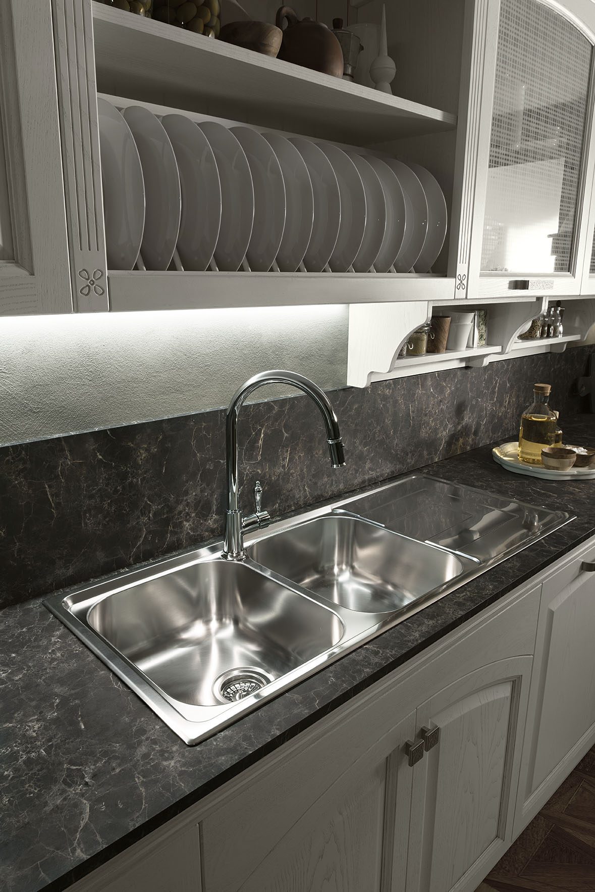 Febal Casa Gala 04 · Bianco & Rovere — Νεροχύτης & Πιατοθήκη