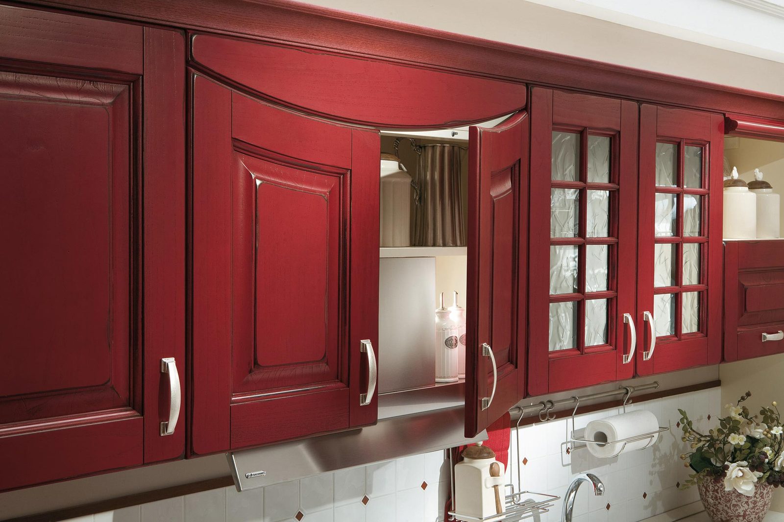 Sira Cucine Eva · Rosso Cina — Door Detail