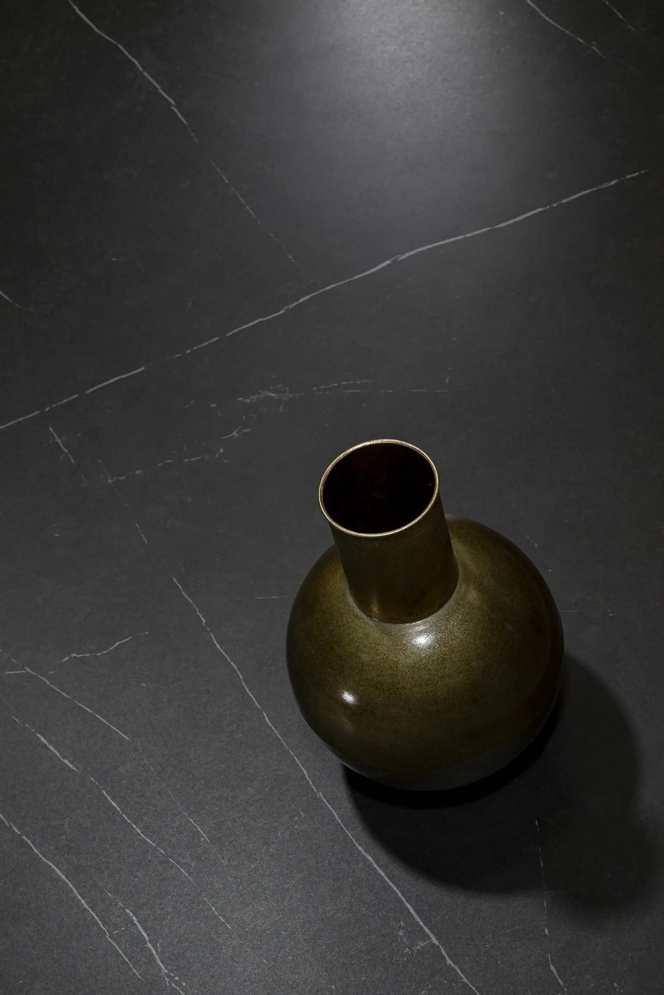 Ascale Allure Black — λεπτομέρεια